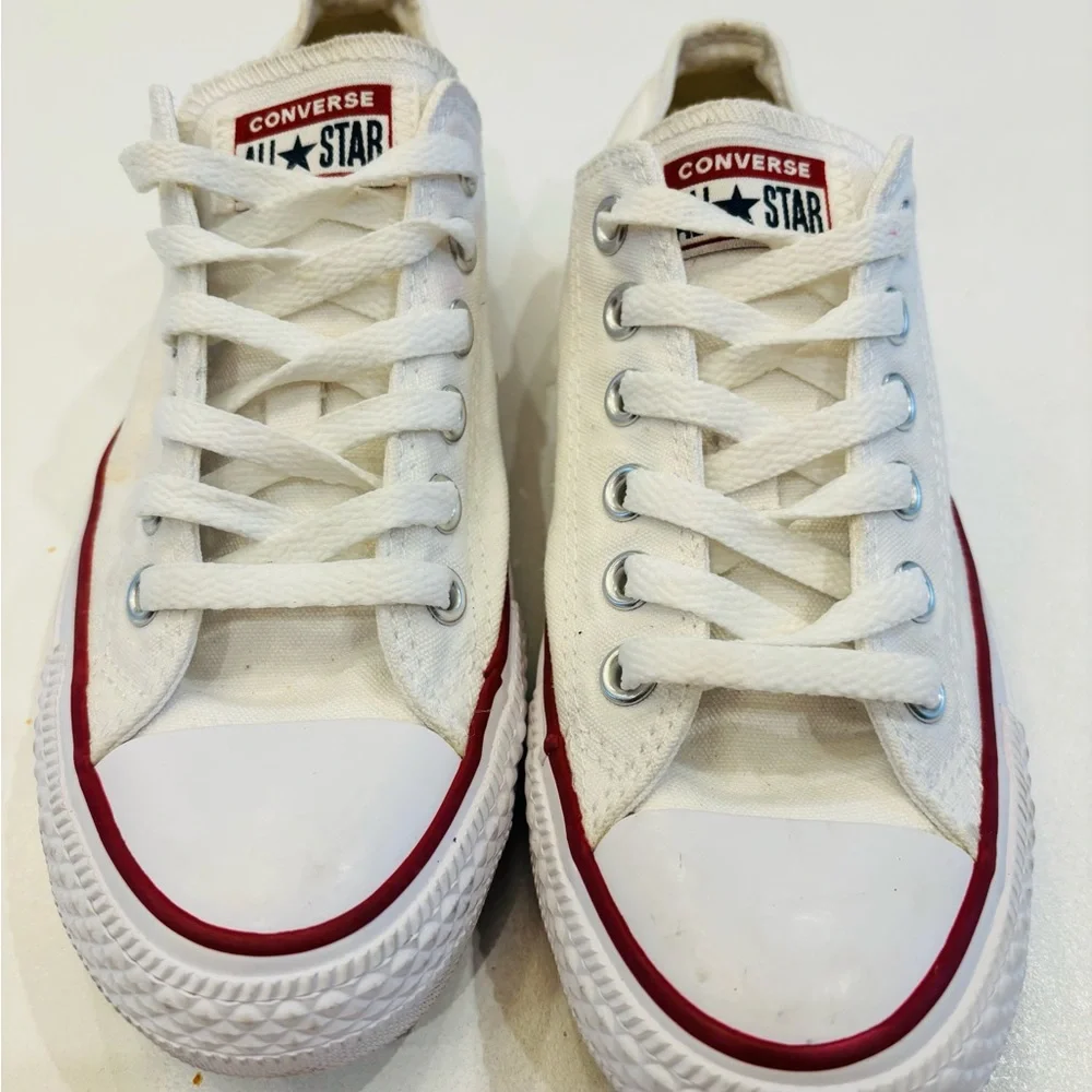 Converse chuck Taylor All Star low top White Womens size 7 - Picture 3 of 9